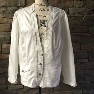 White, Jacket, Size 18/20